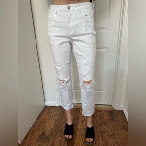 White distressed jeans